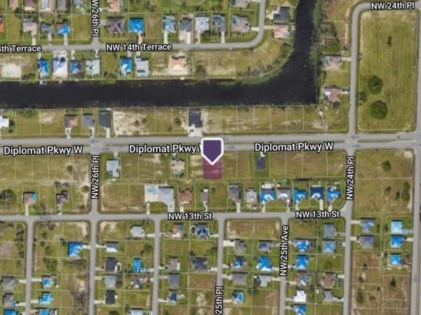 2516 DIPLOMAT PARKWAY W, CAPE CORAL, FL 33993