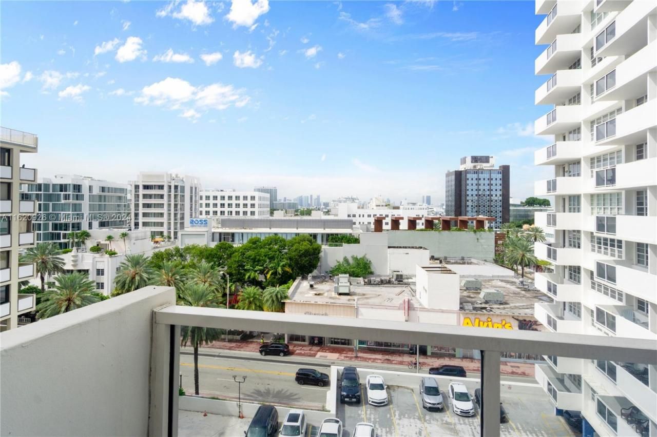 100 Lincoln Rd, Unit 820, Miami Beach, FL 33139 Photo