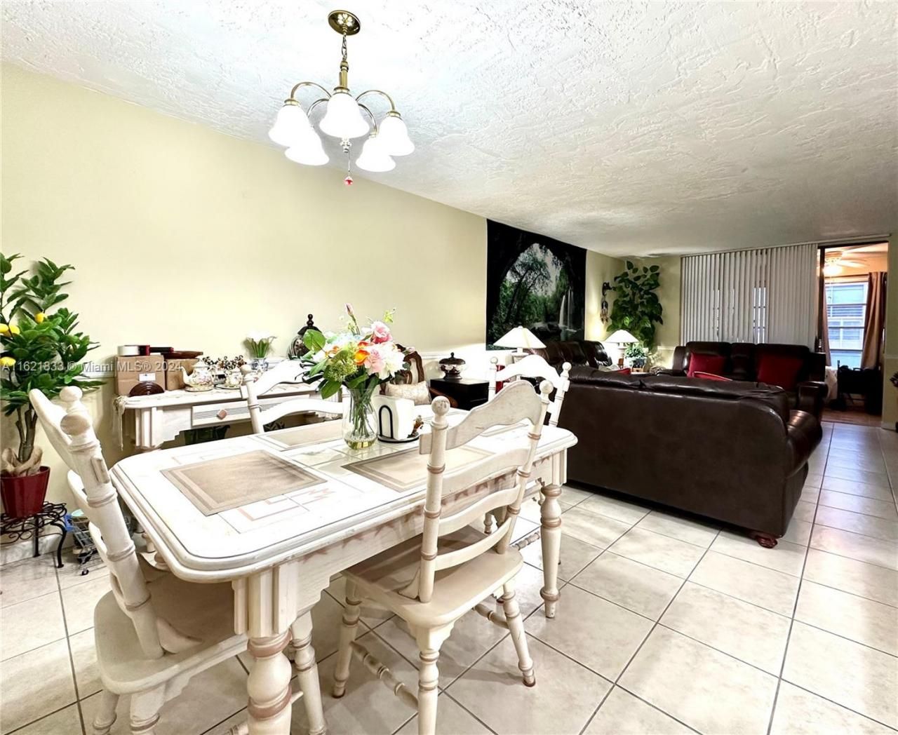 2831 Somerset Dr, Unit 206, Lauderdale Lakes, FL 33311 Photo