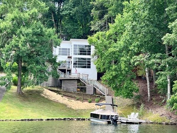 249 CIRCLE HILL ROAD, GHENT, WV 25843