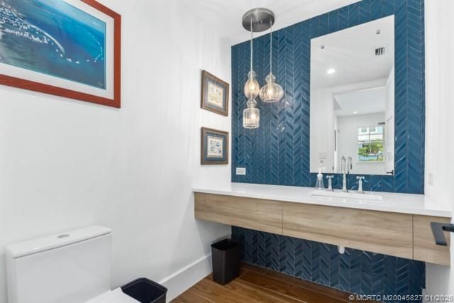 53 SE Seminole Street, Unit 2B, Stuart, FL 34994 Photo