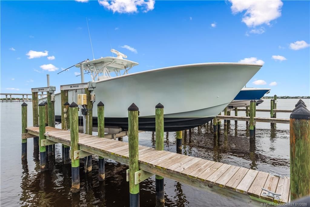 53 SE Seminole Street, Unit 2B, Stuart, FL 34994 Photo