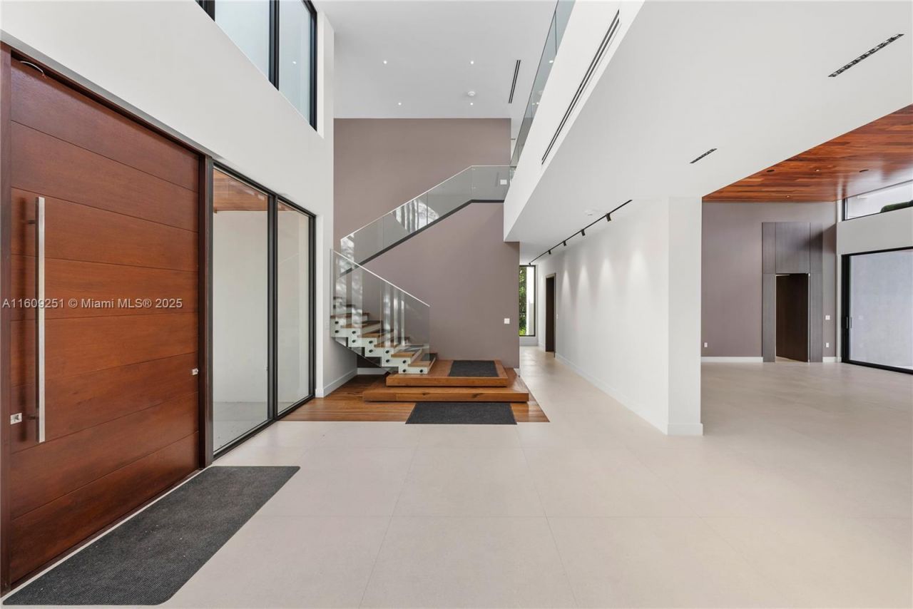 6675 SW 96th St, Pinecrest, FL 33156 Photo