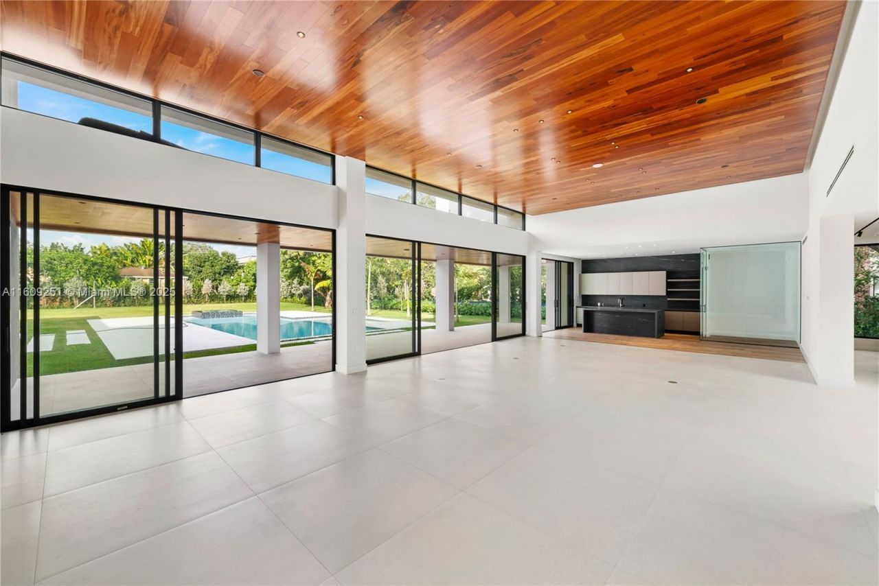 6675 SW 96th St, Pinecrest, FL 33156 Photo