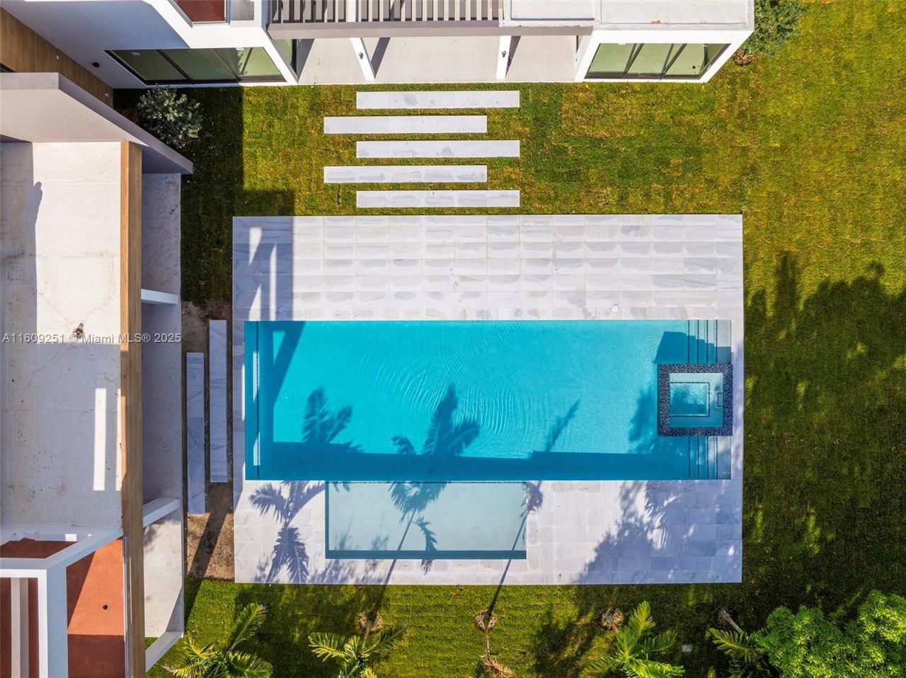 6675 SW 96th St, Pinecrest, FL 33156 Photo