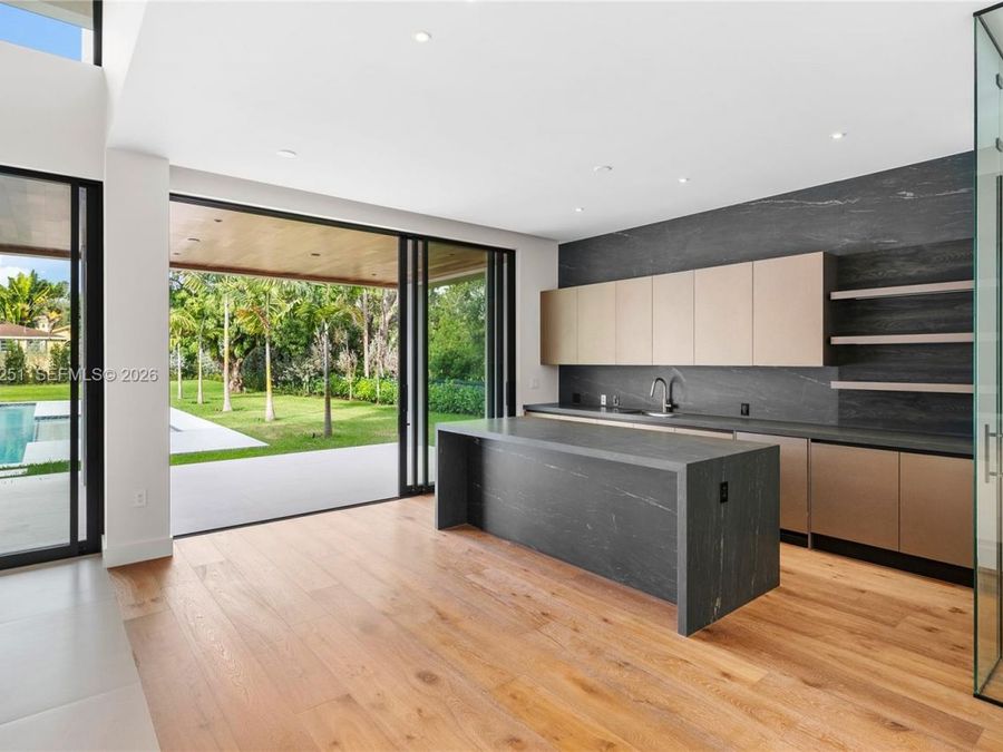 Property Image 64