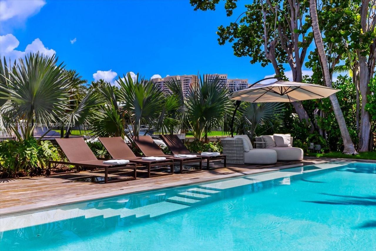 161 Cape Florida Dr, Key Biscayne, FL 33149 Photo