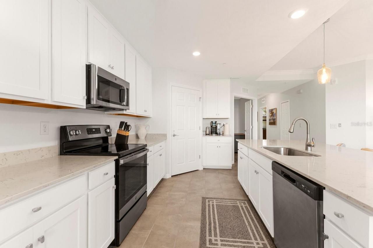 5721 Palmer Circle, Unit 103, Bradenton, FL 34211 Photo