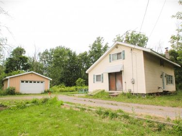 3685 County Line Road, Holley, NY 14470