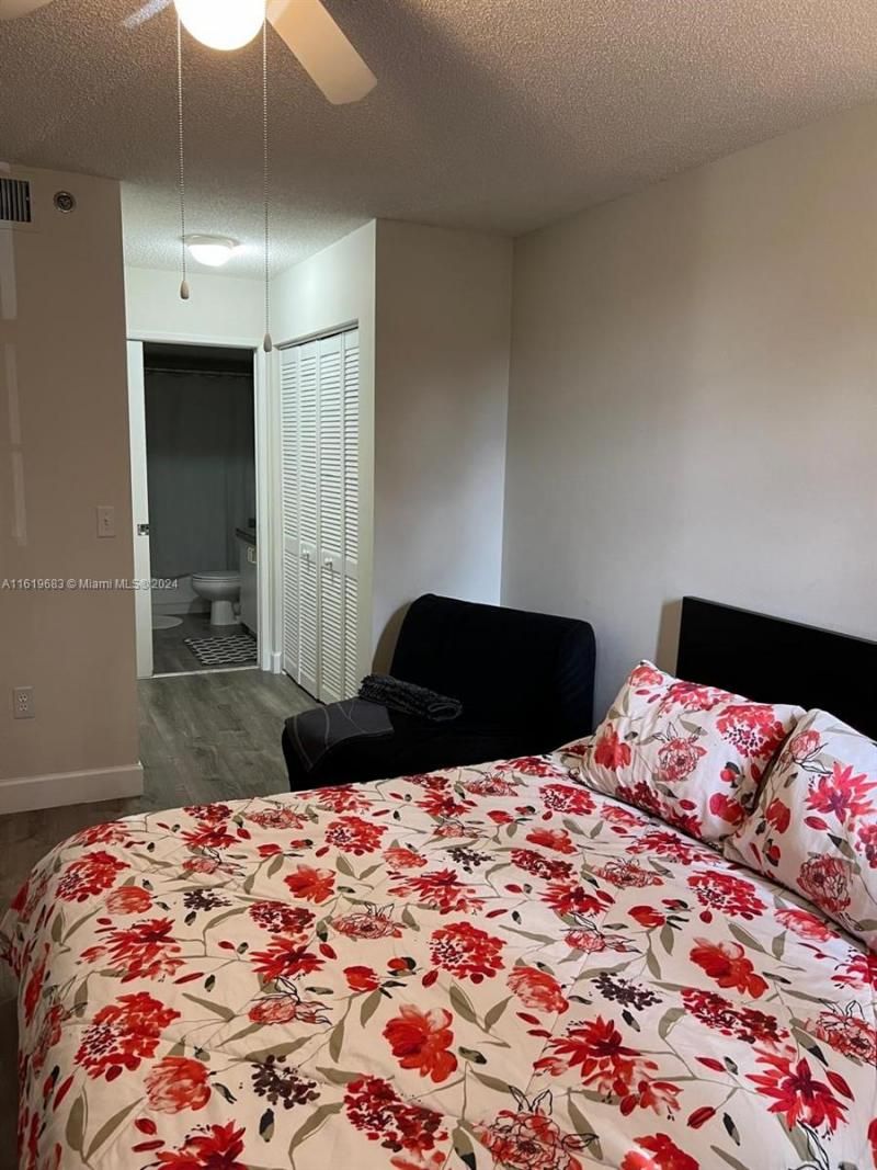 19901 E Country Club Dr, Unit 2207, Aventura, FL 33180 Photo