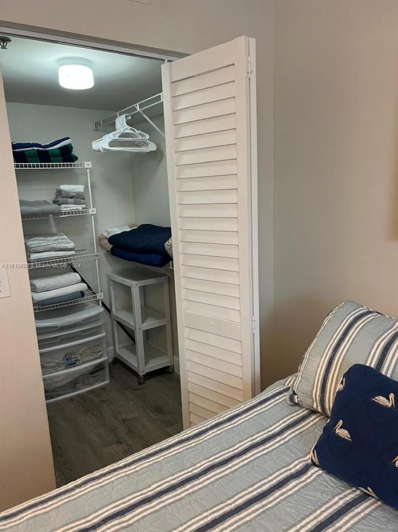 19901 E Country Club Dr, Unit 2207, Aventura, FL 33180 Photo