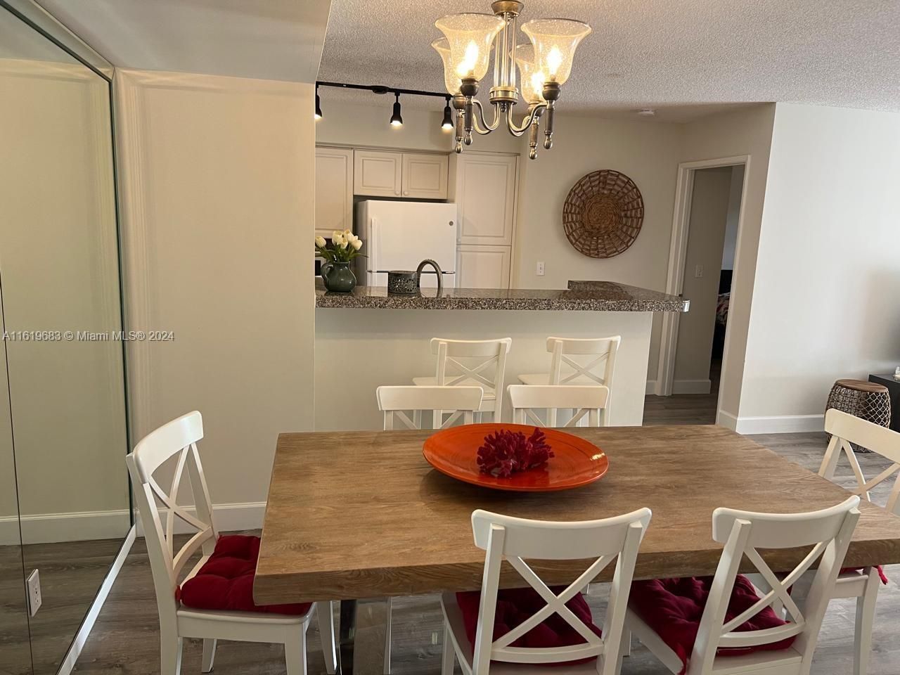 19901 E Country Club Dr, Unit 2207, Aventura, FL 33180 Photo