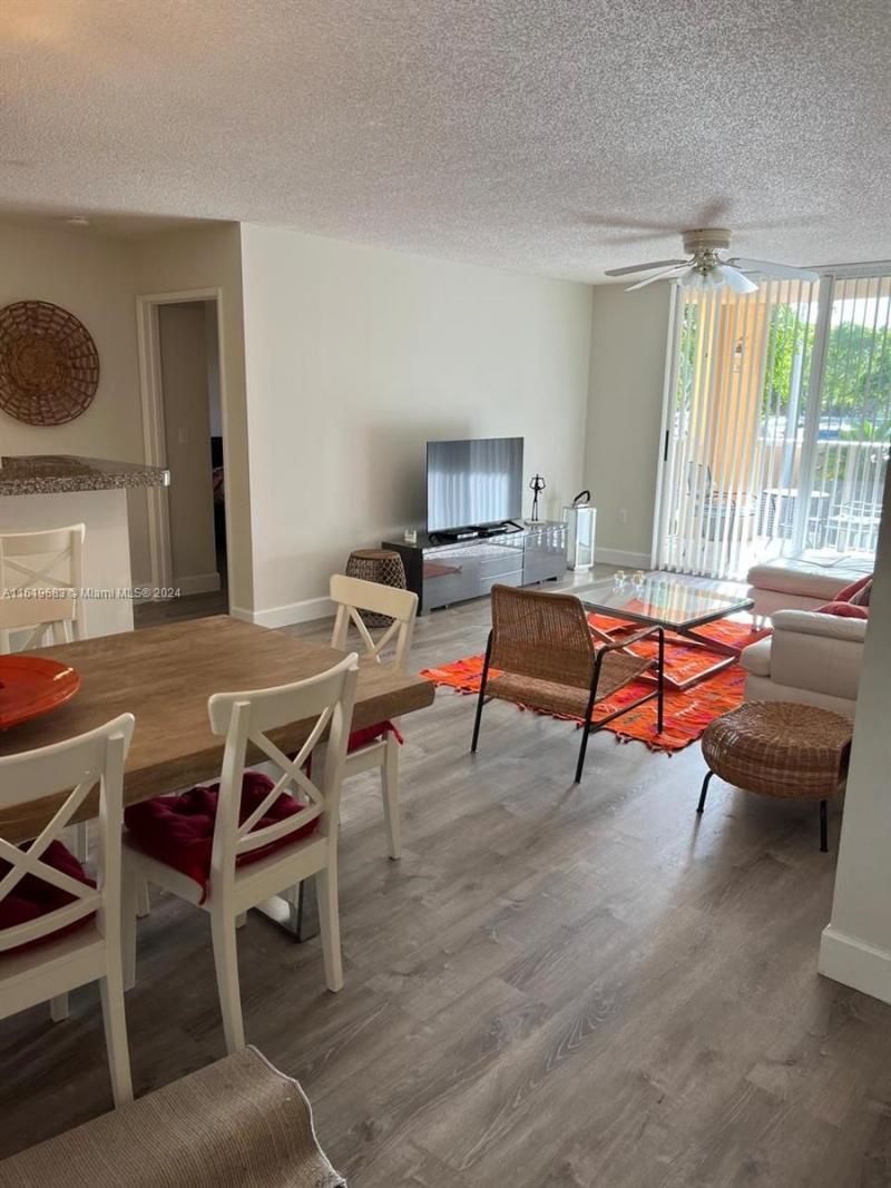 19901 E Country Club Dr, Unit 2207, Aventura, FL 33180 Photo