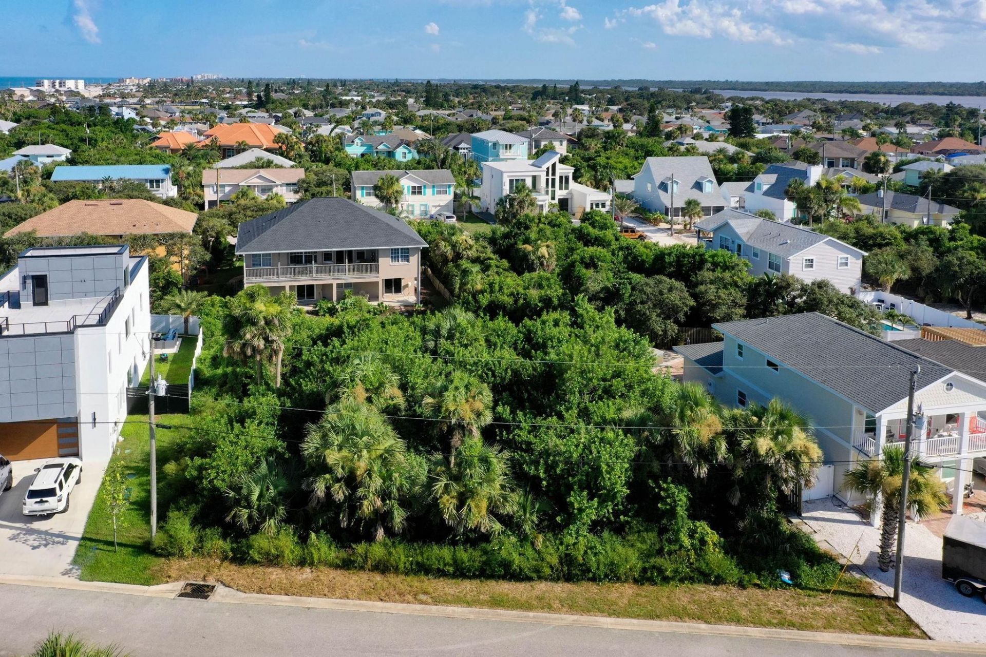 122 Via Madrid, Ormond Beach, FL 32176 Photo