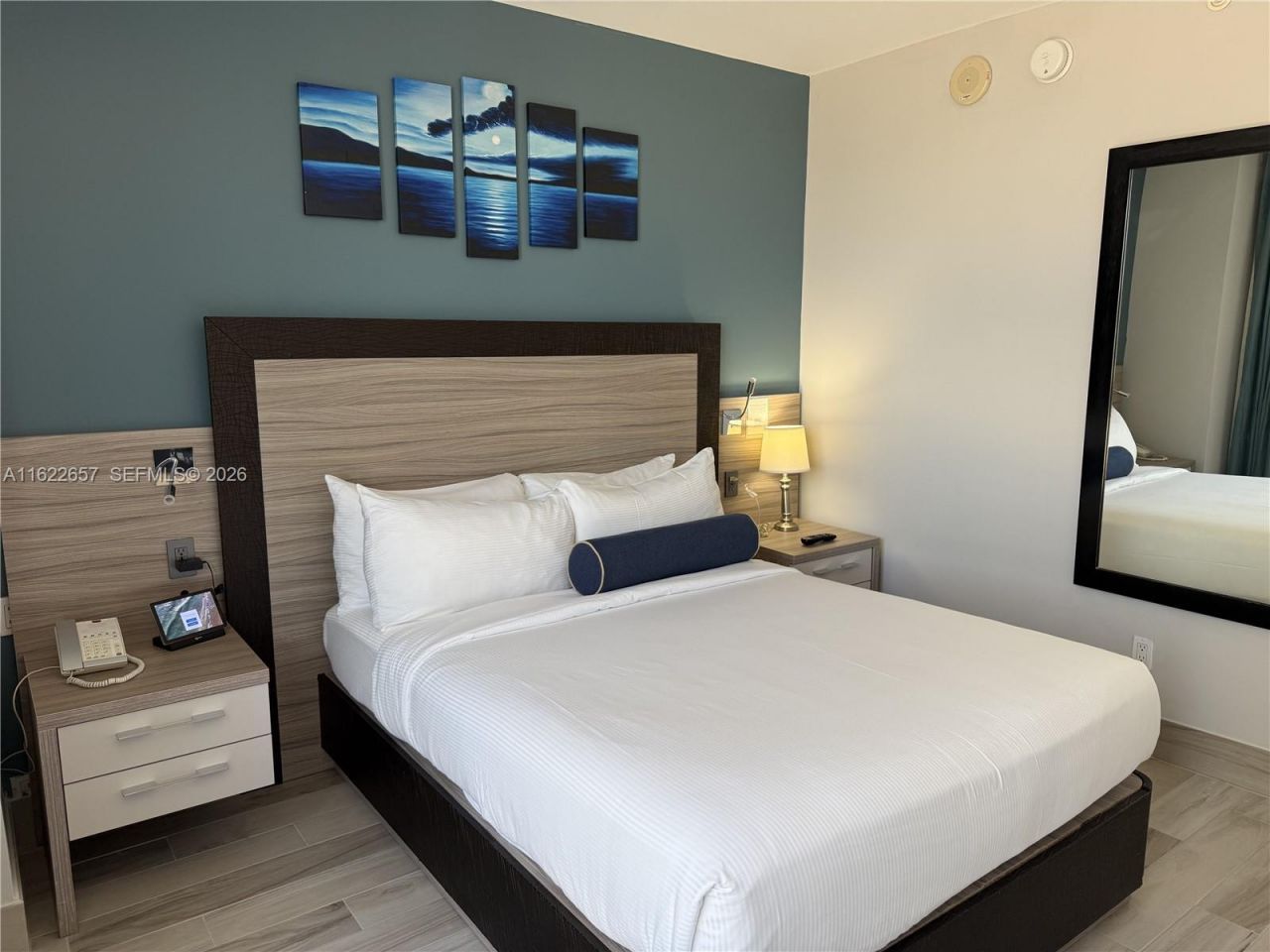 18683 Collins Ave, Unit 503, Sunny Isles Beach, FL 33160 Photo