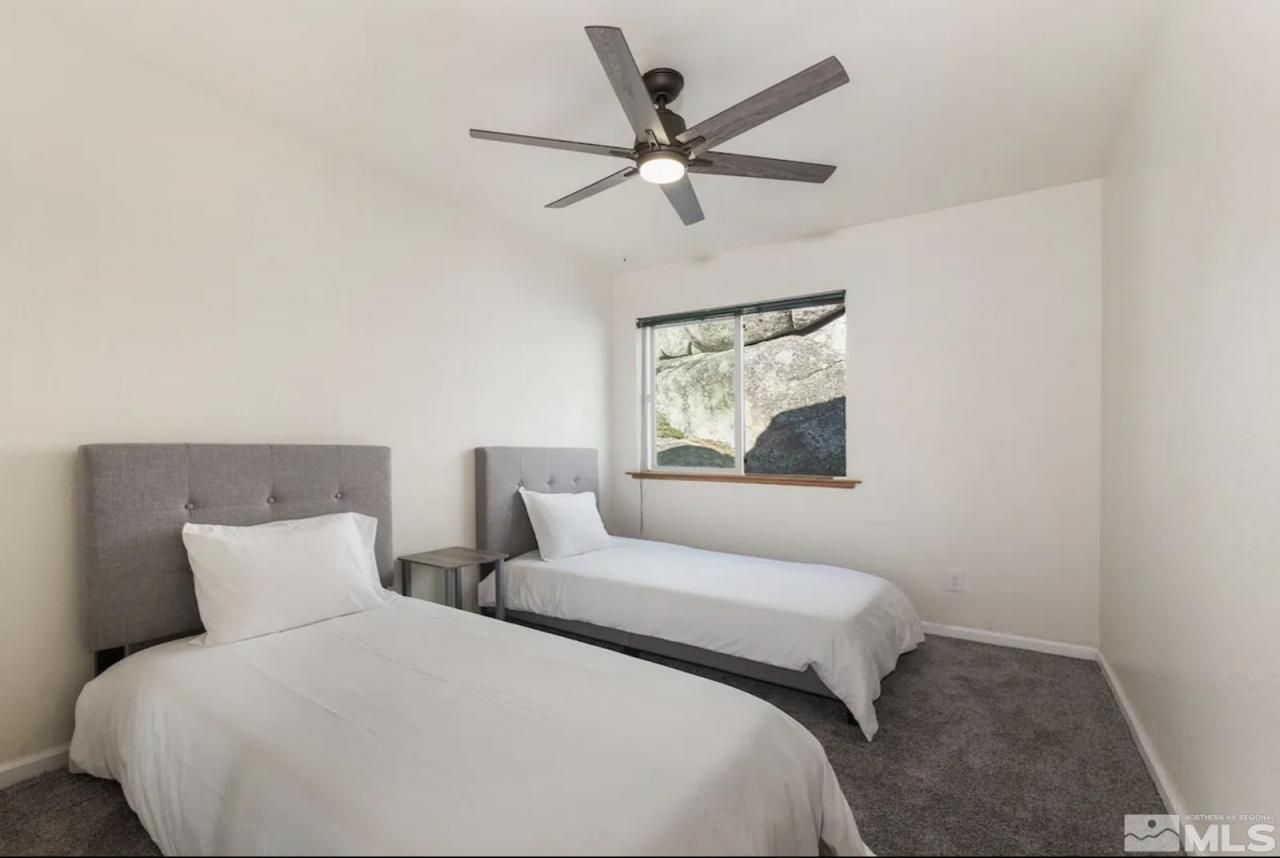 227 S Benjamin Drive, Unit B, Stateline, NV 89449 Photo