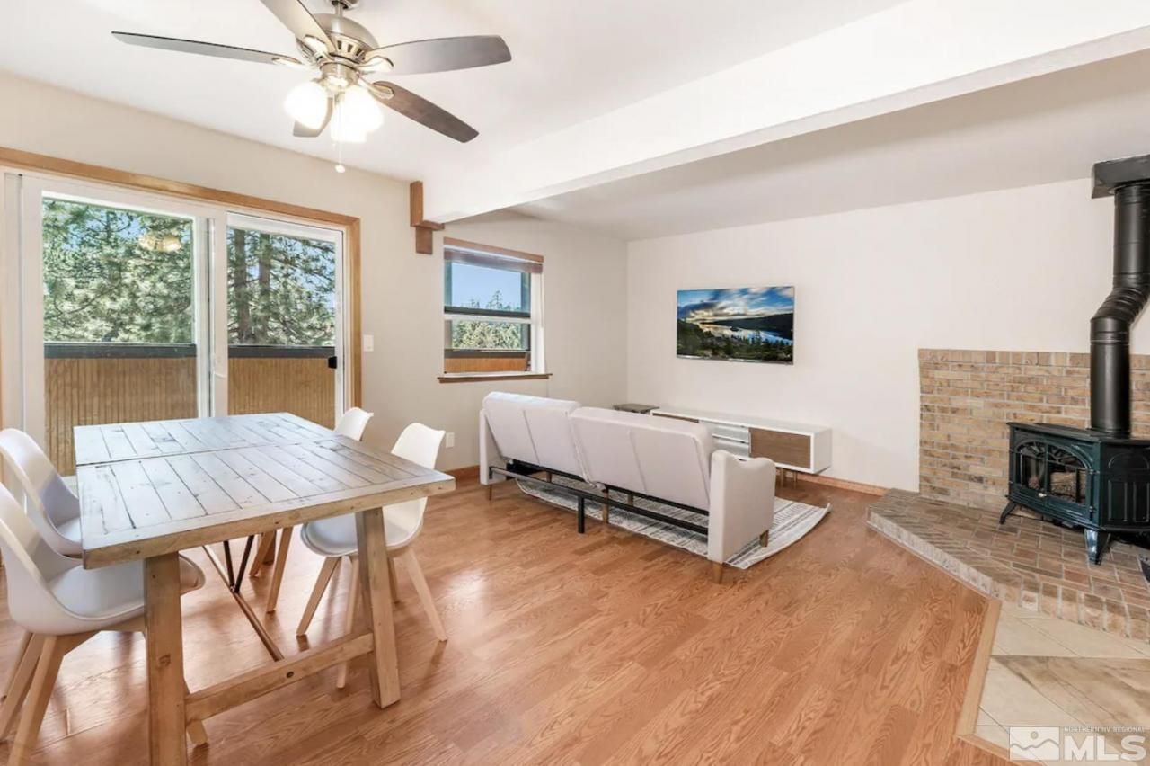 227 S Benjamin Drive, Unit B, Stateline, NV 89449 Photo