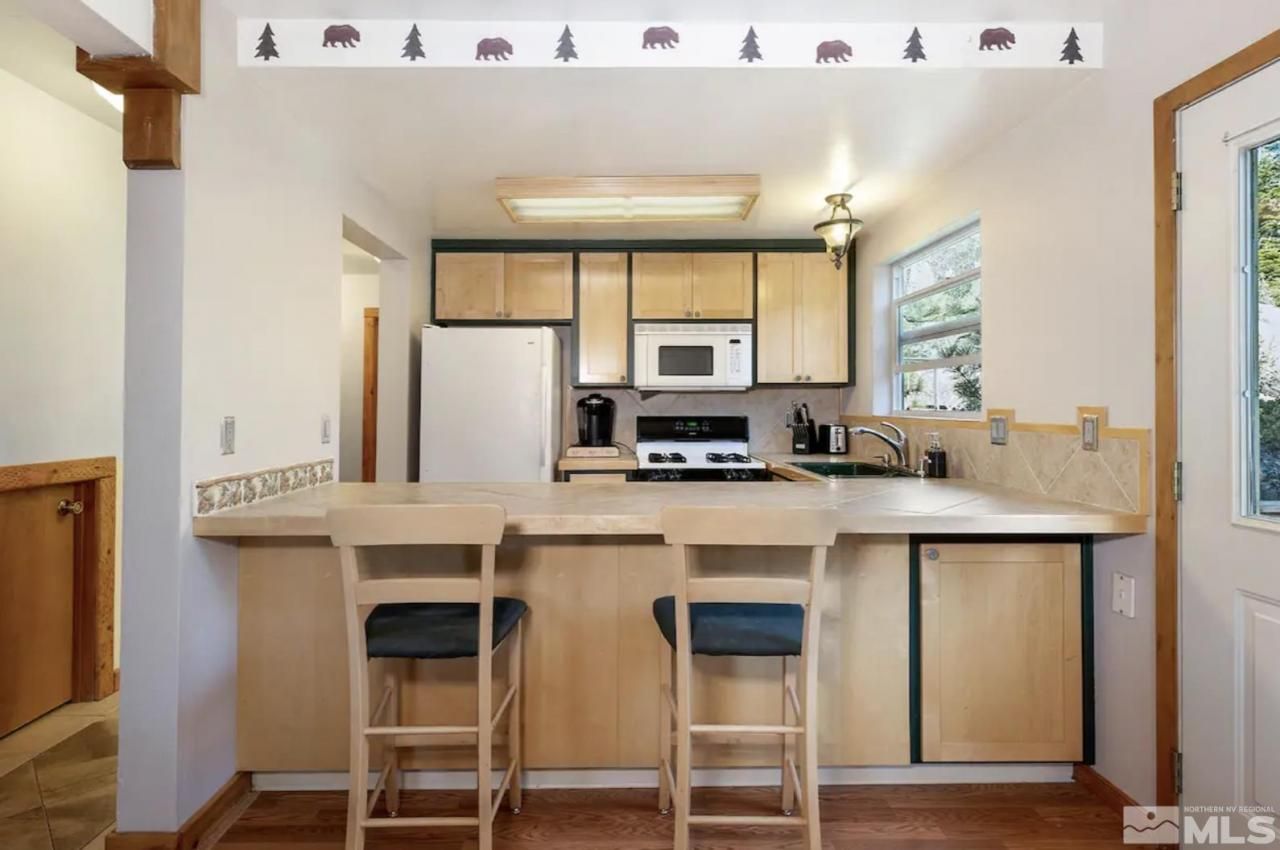 227 S Benjamin Drive, Unit B, Stateline, NV 89449 Photo