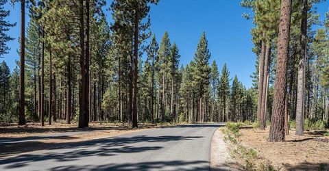 10624 & 10625 Rue Ivy, Truckee, CA 96161 Photo