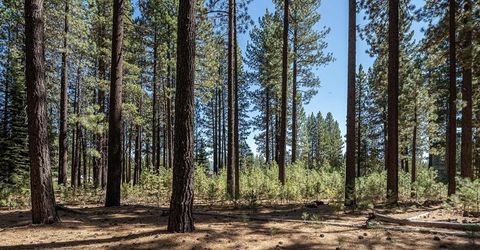 10624 & 10625 Rue Ivy, Truckee, CA 96161 Photo