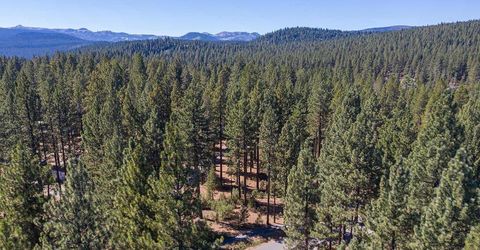 10624 & 10625 Rue Ivy, Truckee, CA 96161 Photo