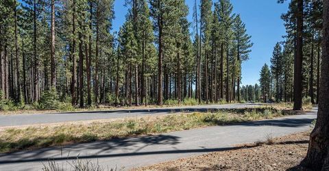 10624 & 10625 Rue Ivy, Truckee, CA 96161 Photo