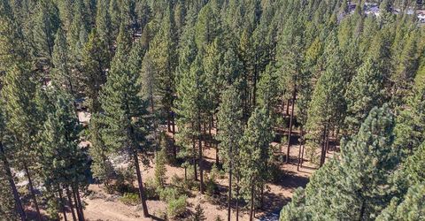 10624 & 10625 Rue Ivy, Truckee, CA 96161 Photo