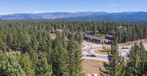 10624 & 10625 Rue Ivy, Truckee, CA 96161 Photo