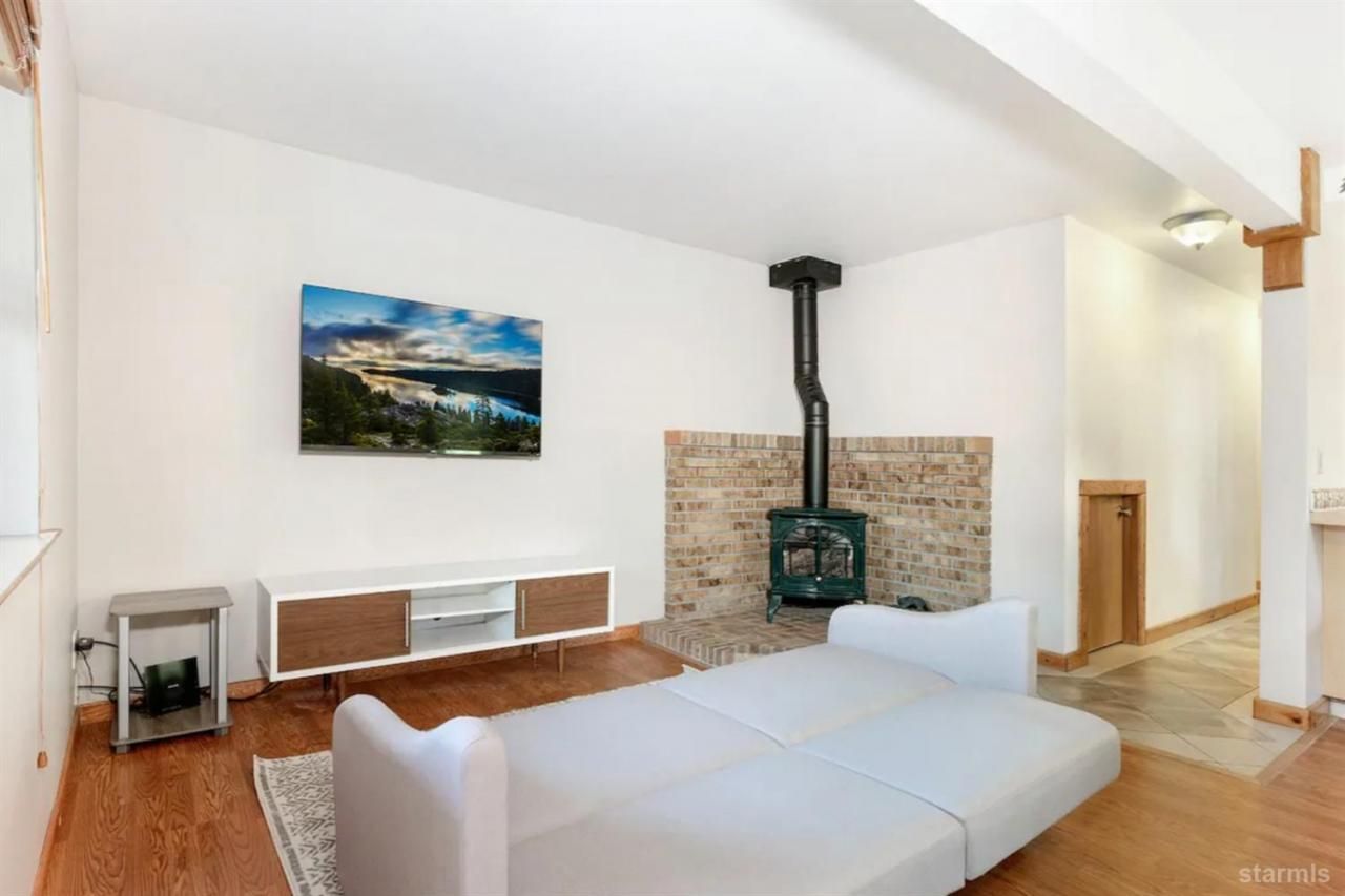 227 S Benjamin Drive, Unit B, Stateline, NV 89449 Photo