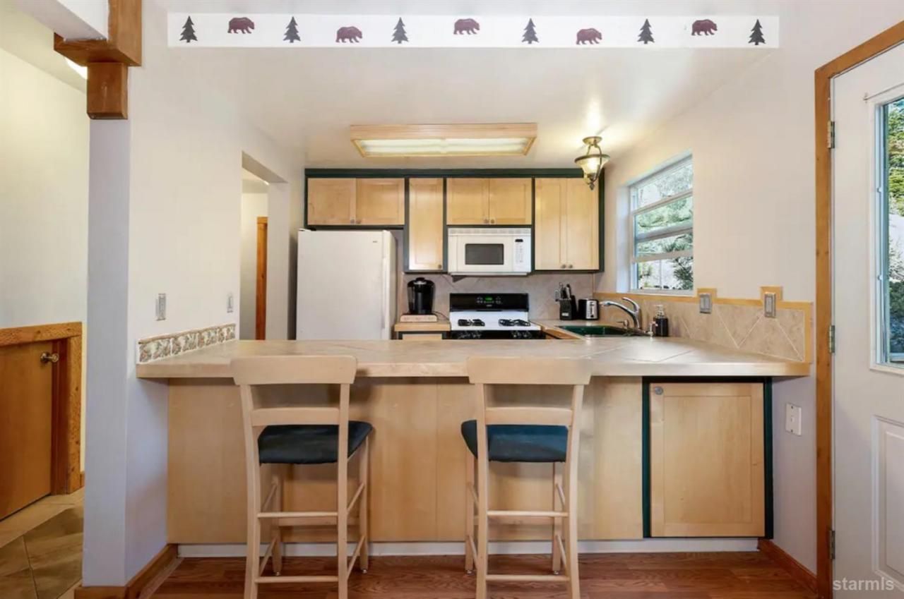 227 S Benjamin Drive, Unit B, Stateline, NV 89449 Photo