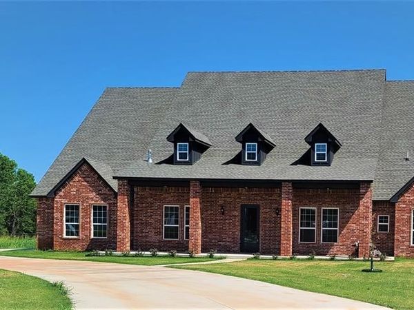 1425 W Harvard Way, Mustang, OK 73064