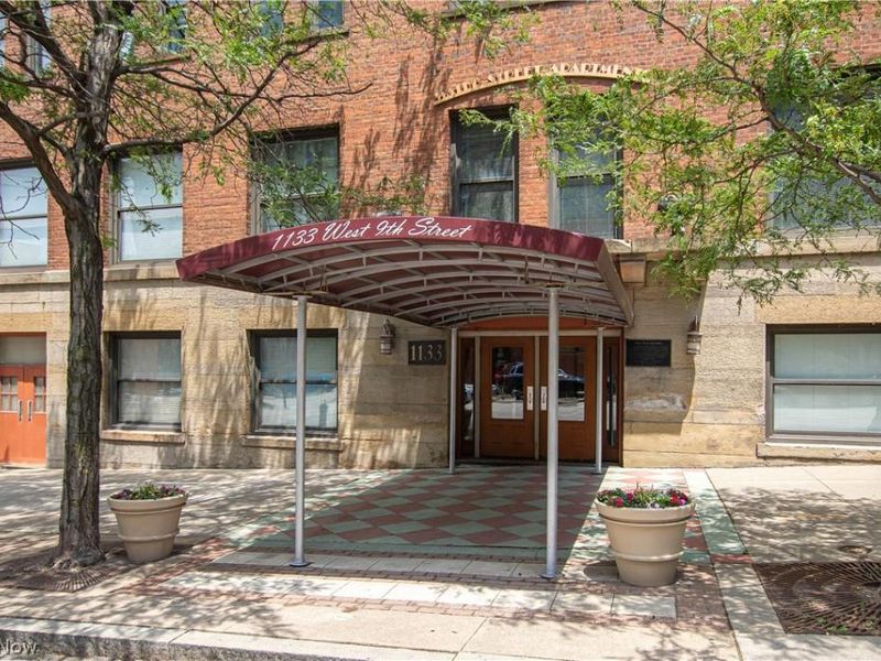 1133 W 9th Street, Unit 206, Cleveland, OH 44113 Photo 1