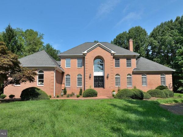 10190 AKHTAMAR DRIVE, GREAT FALLS, VA 22066