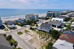 525 B N Waccamaw Dr. photo 4