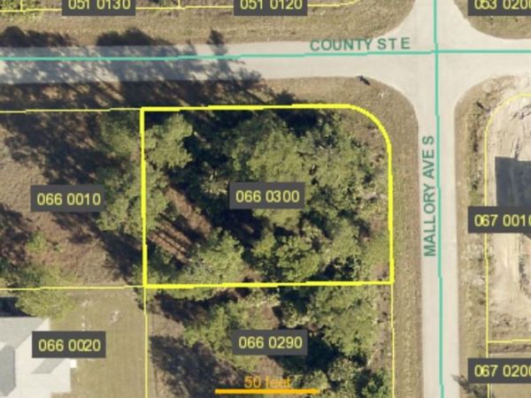Mallory AVE S, LEHIGH ACRES, FL 33974