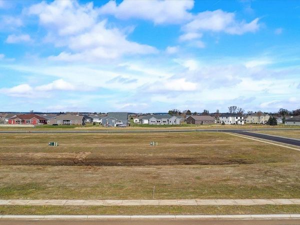 229 Falcon Court, Sauk City, WI 53583