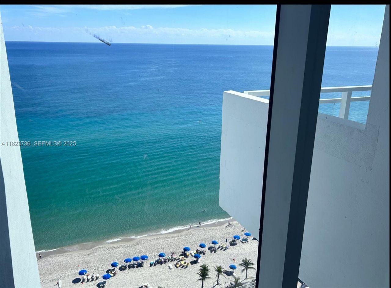 2030 S Ocean Dr, Unit PENTHOUSE, Hallandale Beach, FL 33009 Photo