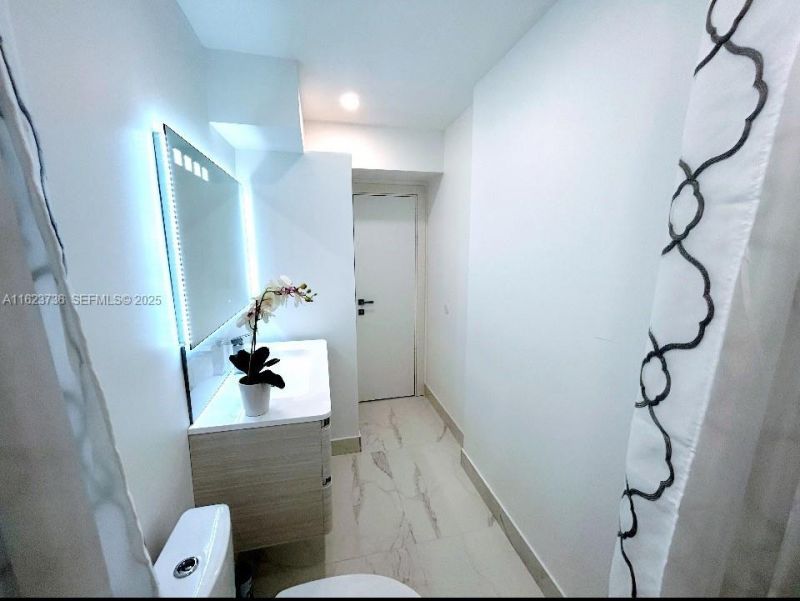 2030 S Ocean Dr, Unit PENTHOUSE, Hallandale Beach, FL 33009 Photo