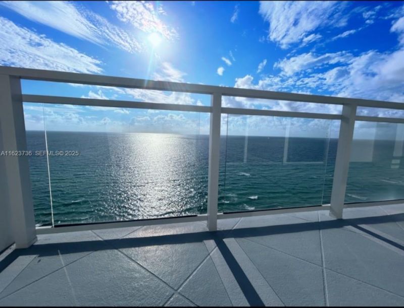 2030 S Ocean Dr, Unit PENTHOUSE, Hallandale Beach, FL 33009 Photo