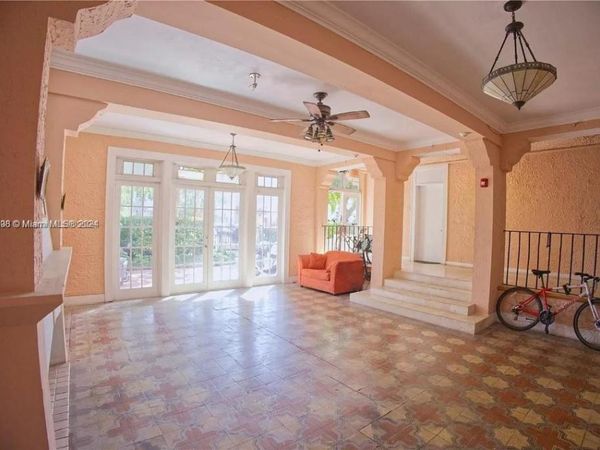 Unit 8, Miami Beach, FL 33139
