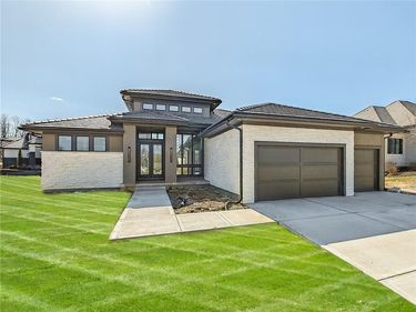 6101 NW 58th Street, Kansas City, MO 64151