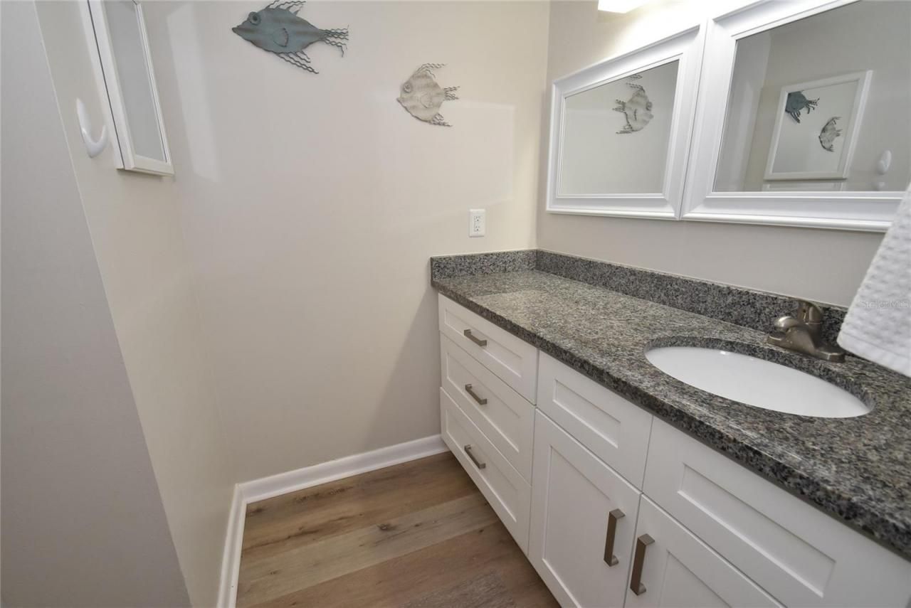 1720 Glenhouse Drive, Unit GL427, Sarasota, FL 34231 Photo