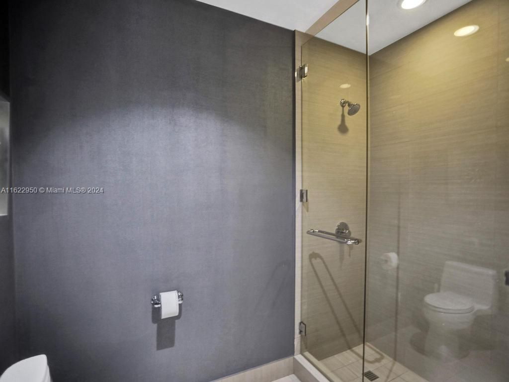 3250 NE 188th St, Unit 207, Aventura, FL 33180 Photo