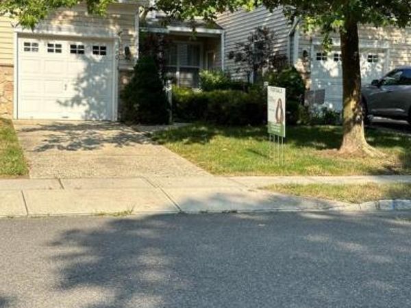 10 CROWS NEST COURT, MOUNT LAUREL, NJ 08054