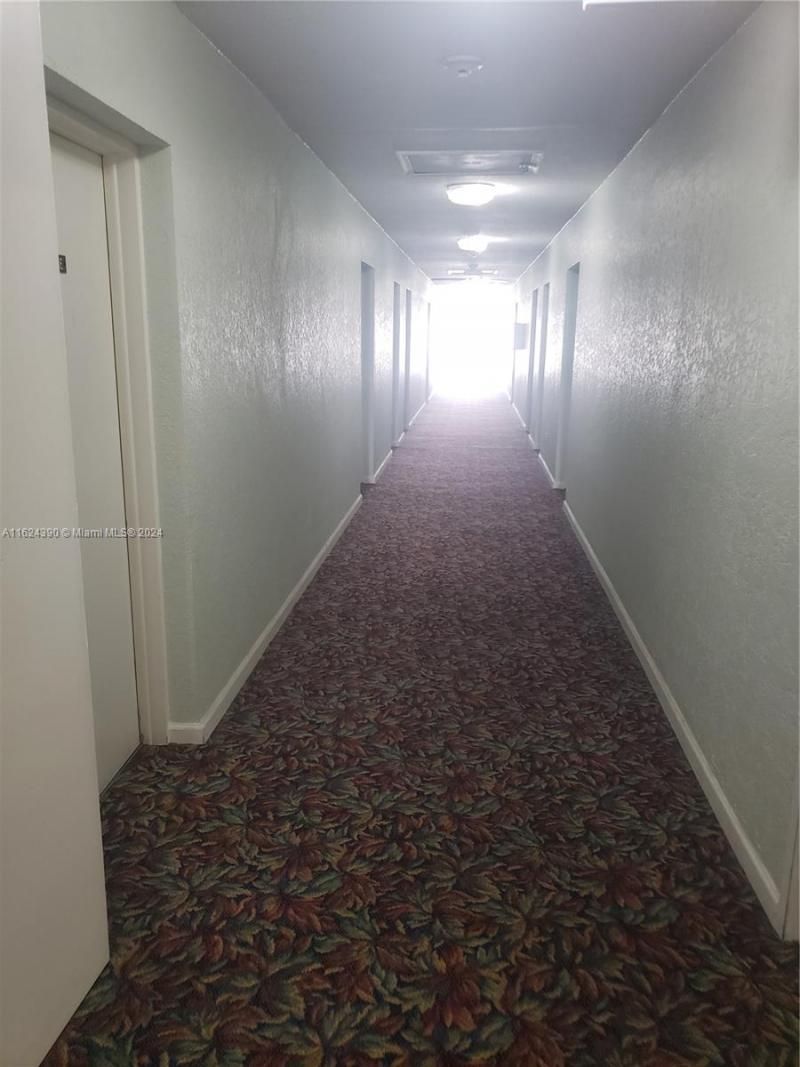 2220 NE 68th St, Unit 1028, Fort Lauderdale, FL 33308 Photo