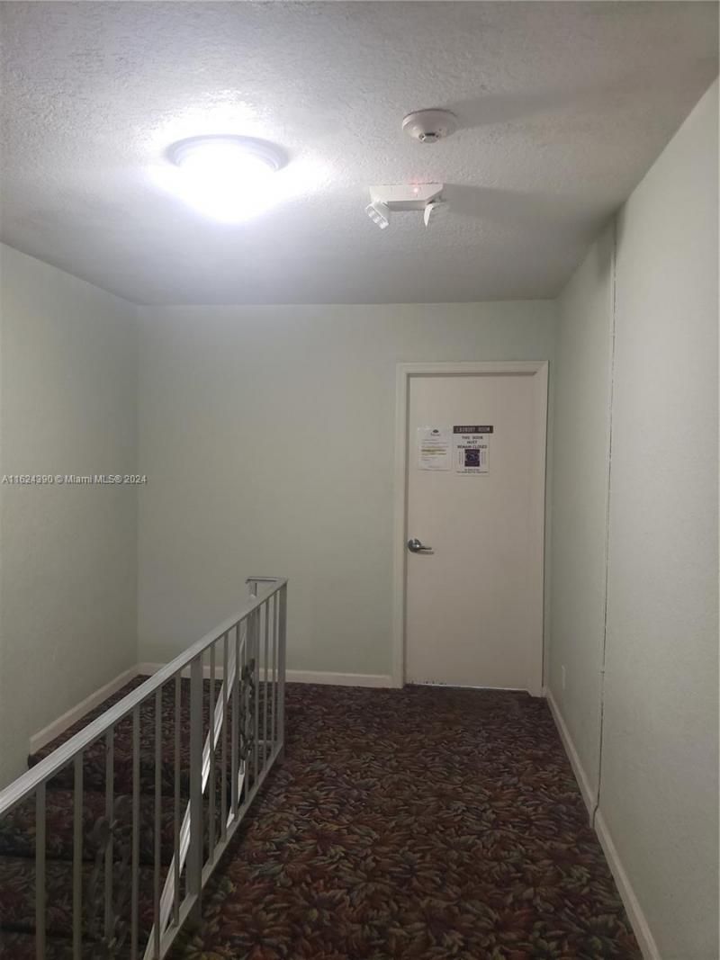 2220 NE 68th St, Unit 1028, Fort Lauderdale, FL 33308 Photo
