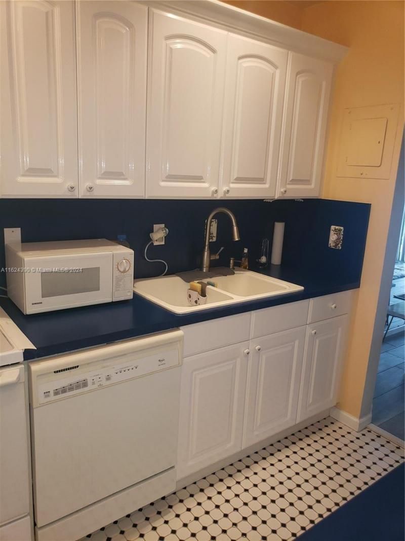 2220 NE 68th St, Unit 1028, Fort Lauderdale, FL 33308 Photo