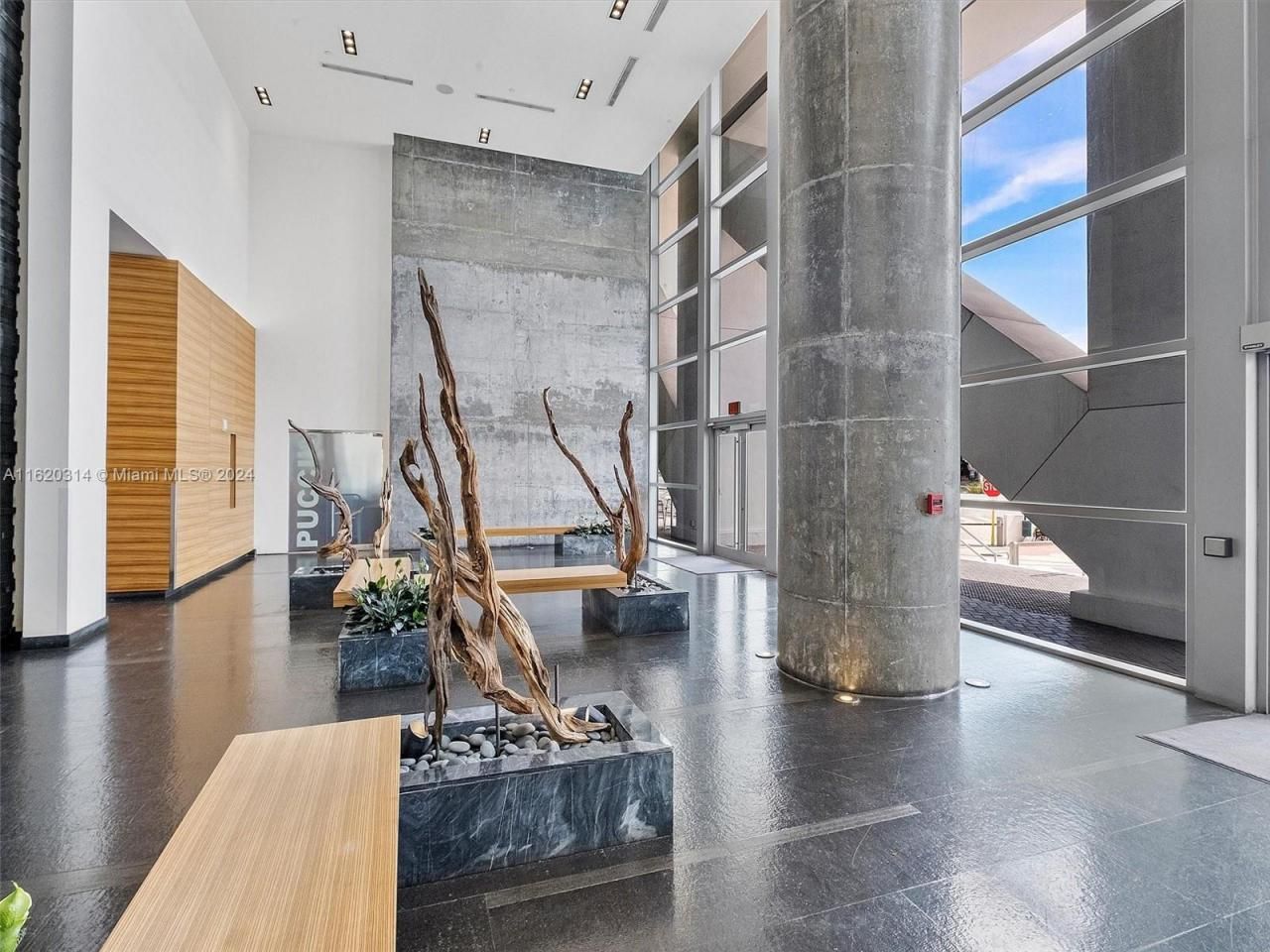 888 Biscayne Blvd, Unit 612, Miami, FL 33132 Photo