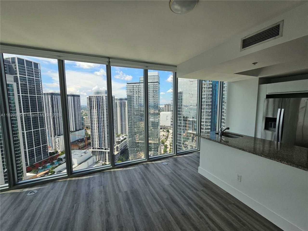 888 Biscayne Blvd, Unit 4001, Miami, FL 33132 Photo