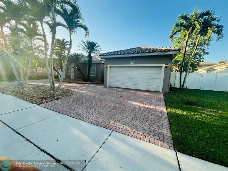 12725 NW 18th Court, Pembroke Pines, FL 33028 Photo